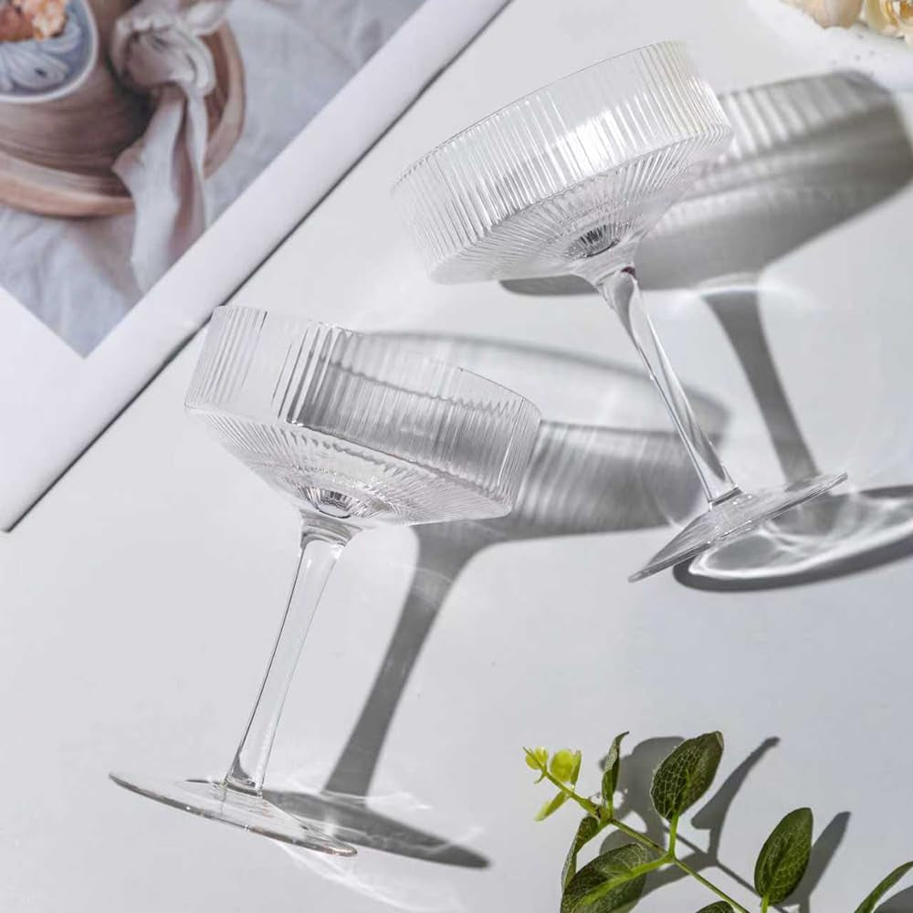 Martini Glasses Set of 4 | 9 Oz Coupe Glass Classic Cocktail Glassware Hand Blown Premium Crystal Glass for Champagne, Cocktail，Wine，Martini Flutes