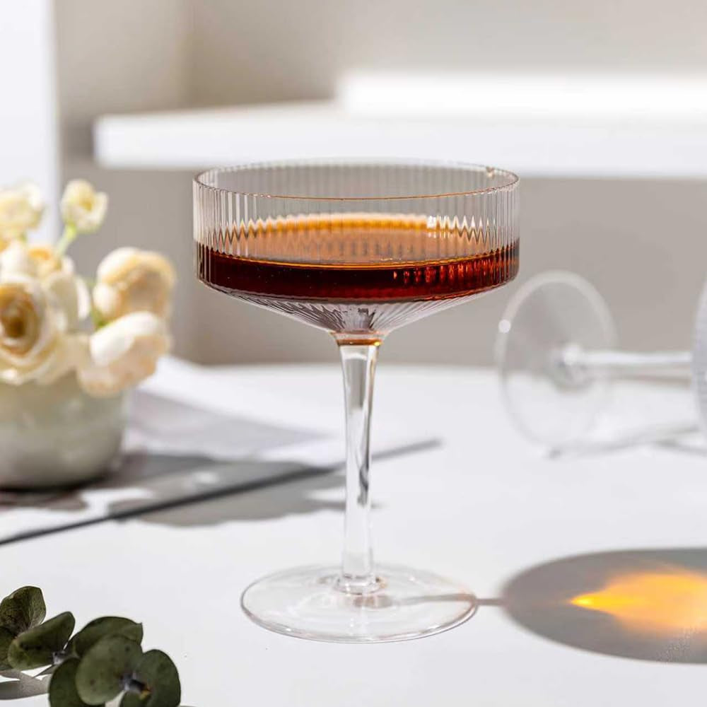 Martini Glasses Set of 4 | 9 Oz Coupe Glass Classic Cocktail Glassware Hand Blown Premium Crystal Glass for Champagne, Cocktail，Wine，Martini Flutes